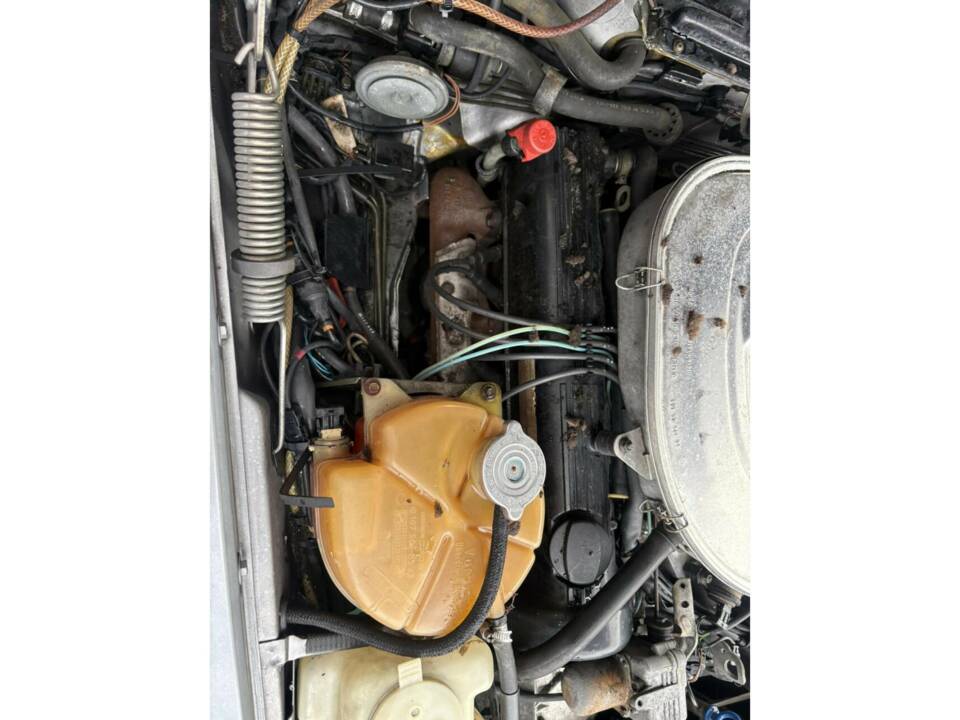 Image 38/50 de Mercedes-Benz 560 SL (1988)