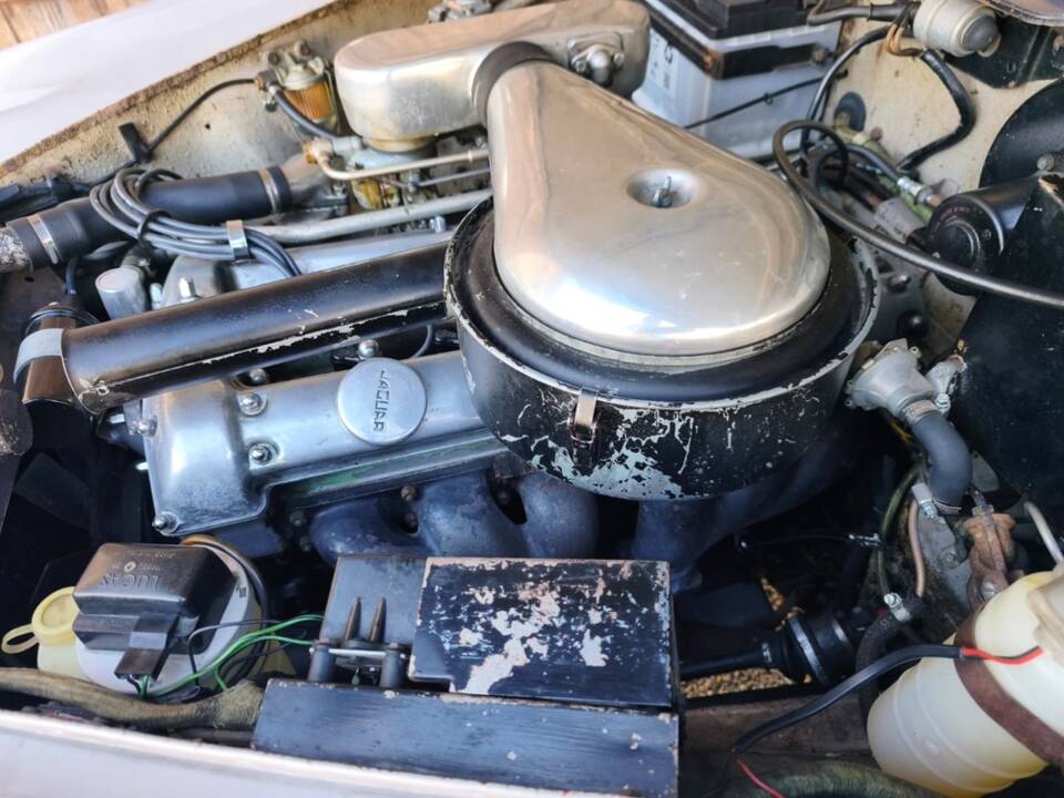 Image 15/27 of Jaguar Mk II 2.4 (1967)