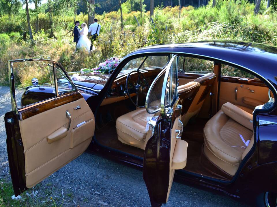 Immagine 10/39 di Jaguar Mk VII M (1955)