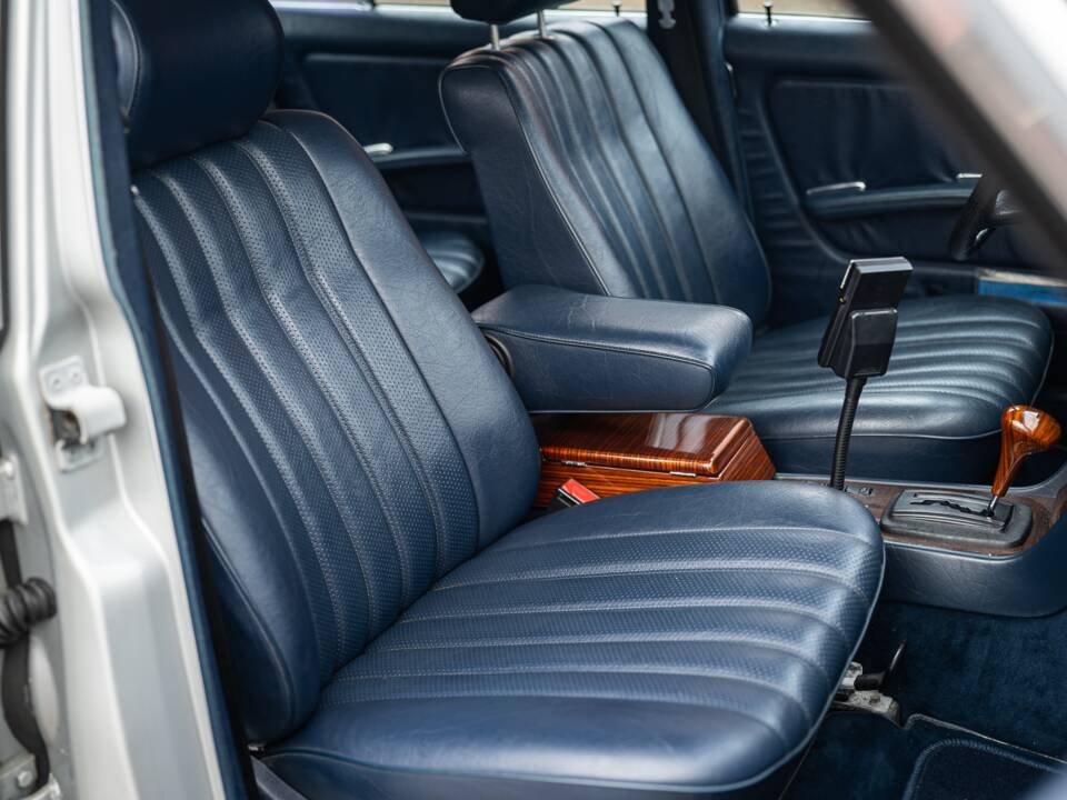 Bild 45/83 von Mercedes-Benz 300 D Turbodiesel (1983)