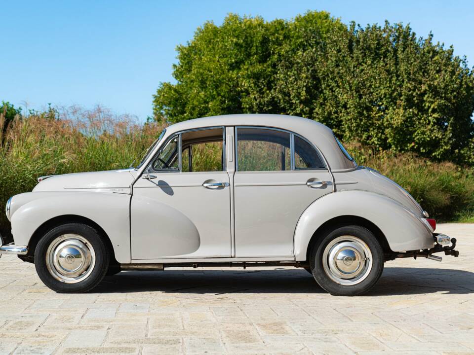 Image 4/50 of Morris Minor 1000 (1958)