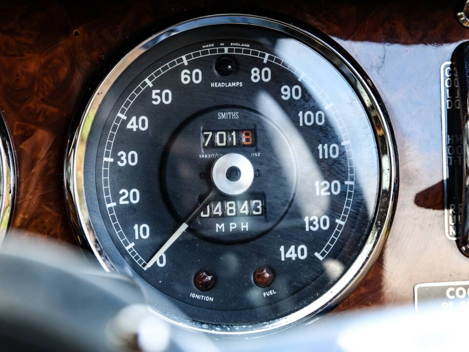 Image 28/50 of Jaguar Mk II 3.8 (2004)