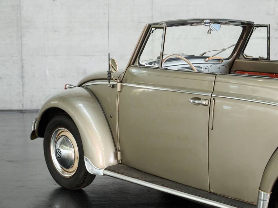 Bild 15/50 von Volkswagen Käfer 1200 Cabriolet (1957)