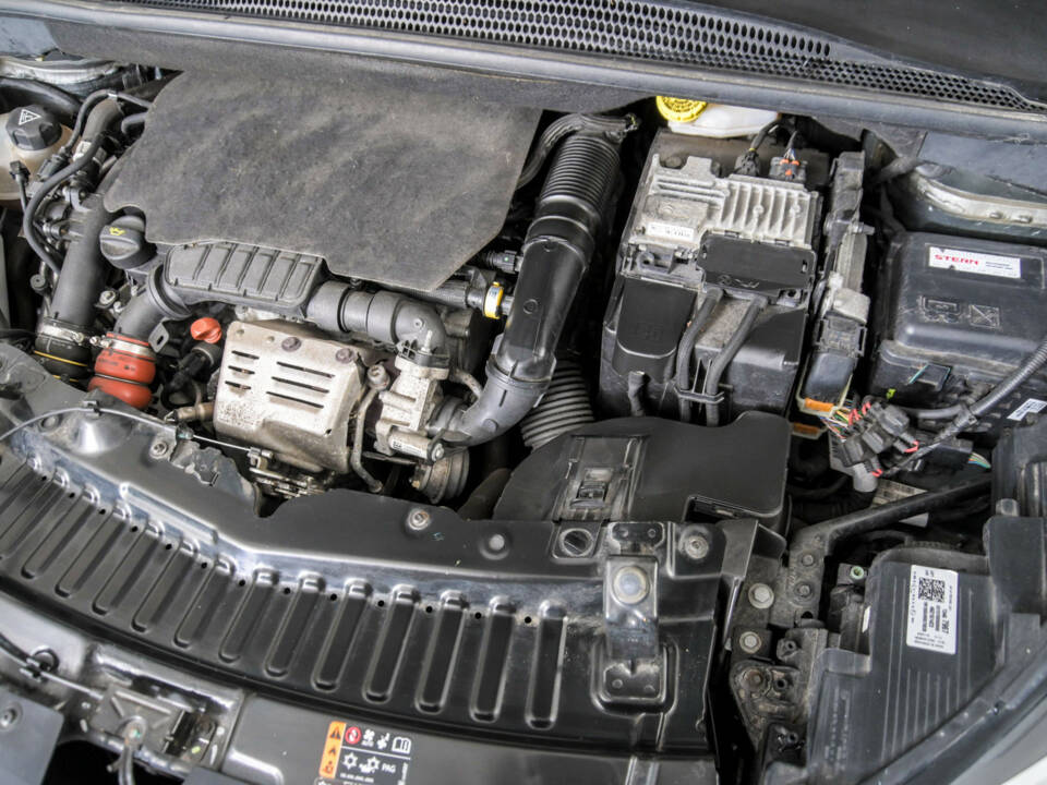 Bild 43/50 von Opel Crossland X 1.2 Turbo (2018)