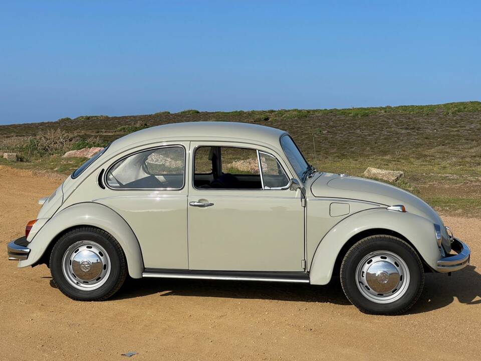 Image 2/11 of Volkswagen Käfer 1300 (1972)