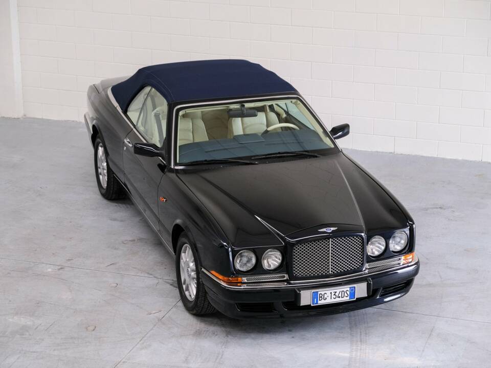 Image 9/17 of Bentley Azure Mulliner (2000)