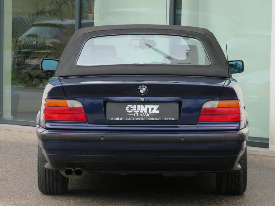Image 21/40 of BMW 328i (1995)