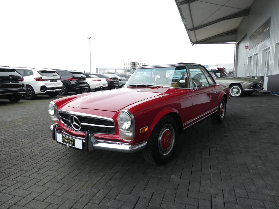 Image 3/25 of Mercedes-Benz 280 SL (1969)