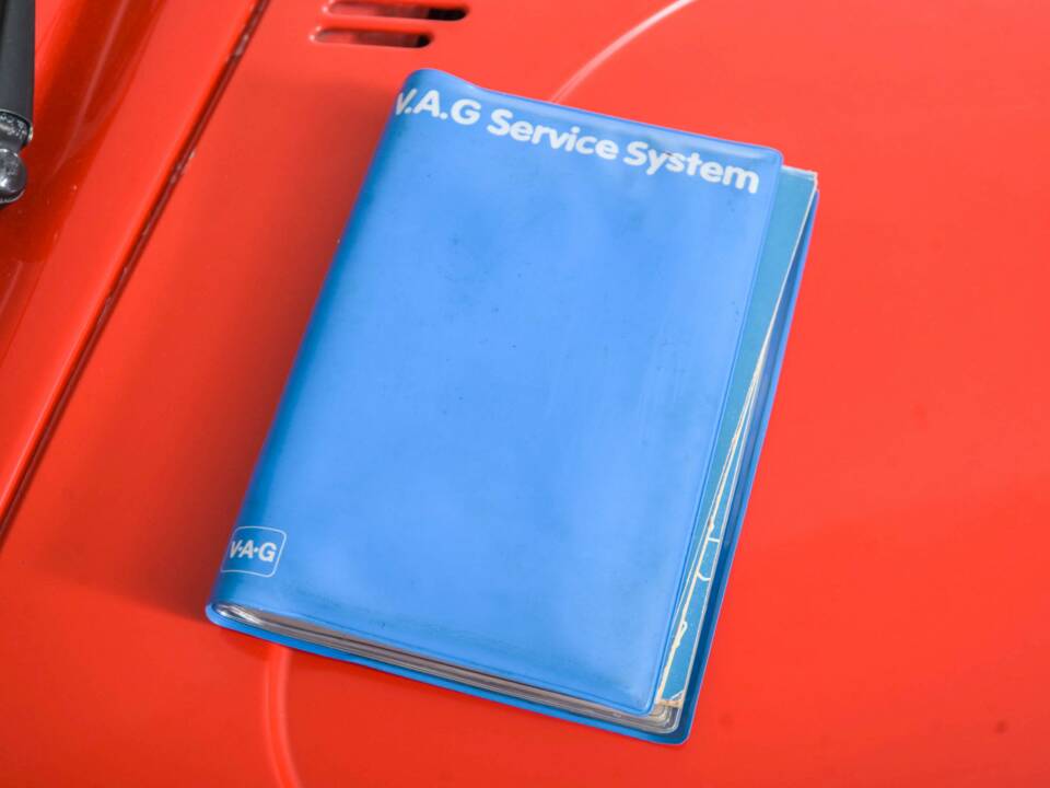 Image 41/50 of Volkswagen Beetle 1200 "Jeans Bug" (1983)