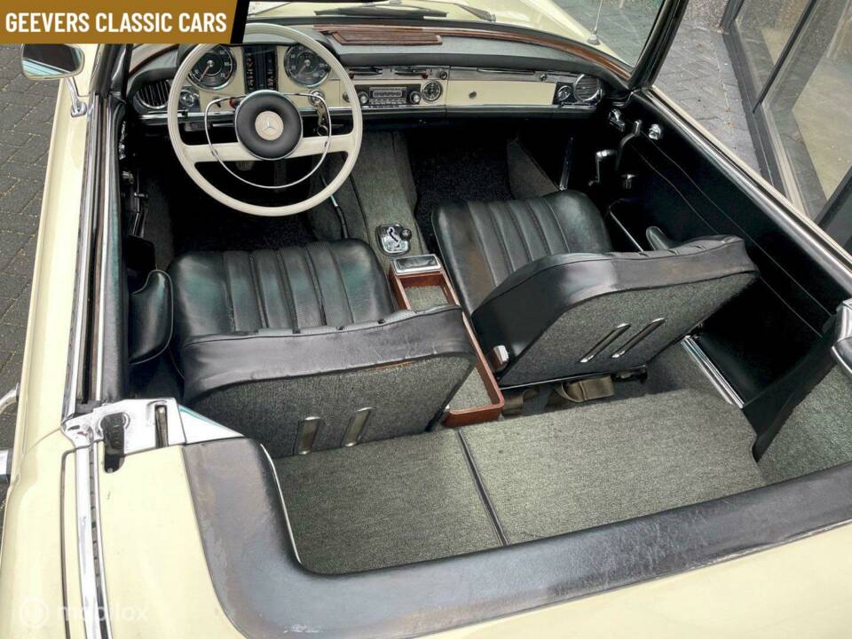 Image 12/15 de Mercedes-Benz 230 SL (1967)