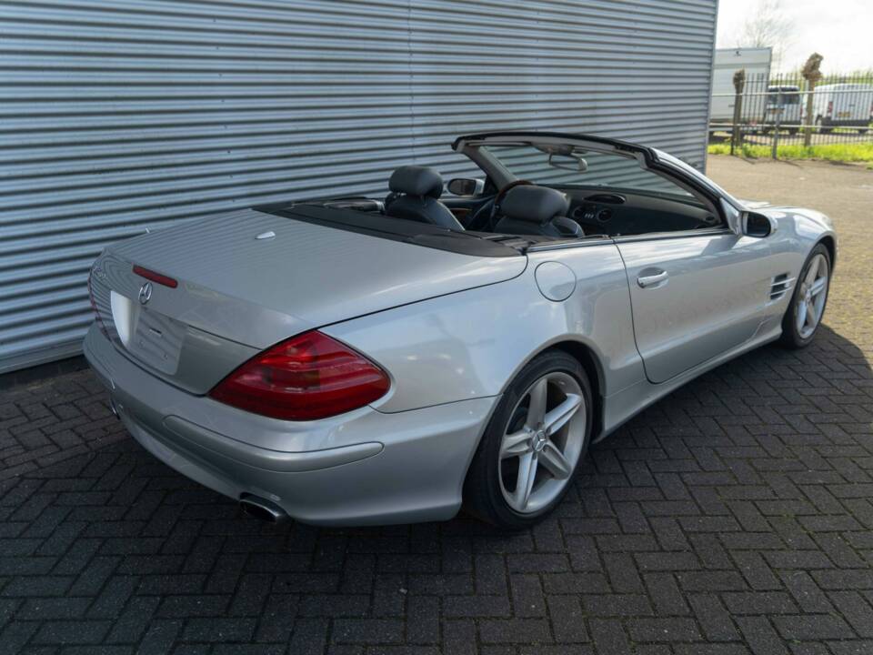 Image 3/8 de Mercedes-Benz SL 500 (2006)