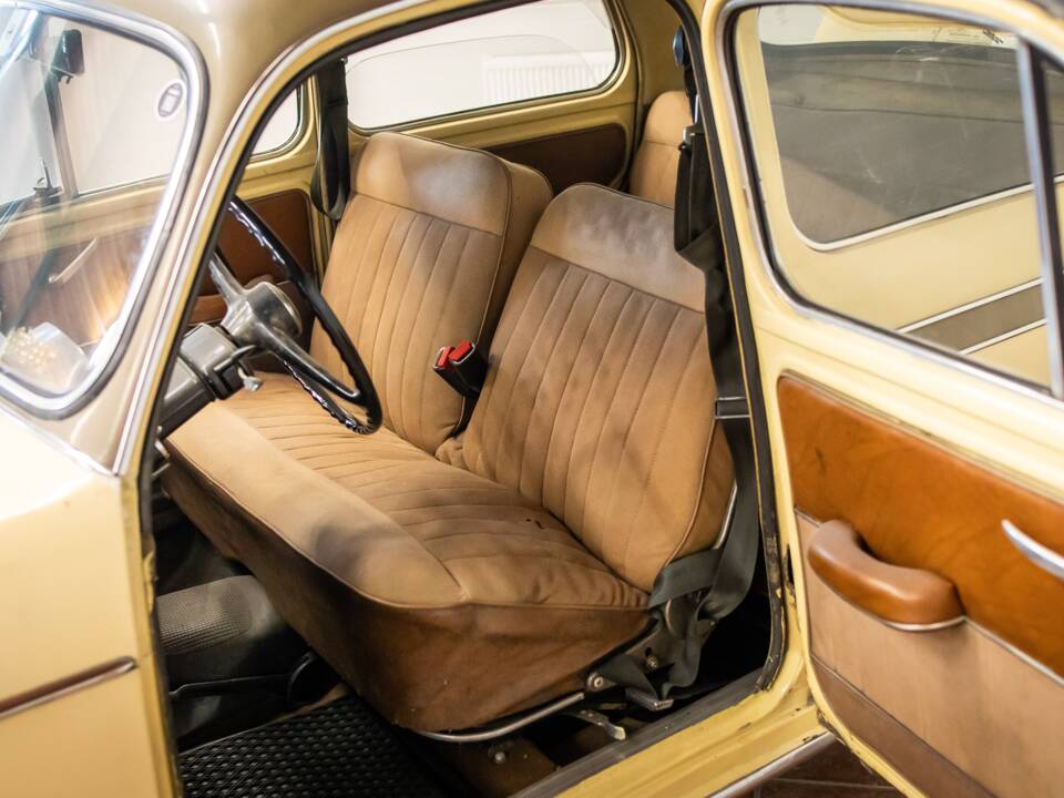 Image 8/20 of Steyr-Puch 1100 (1960)