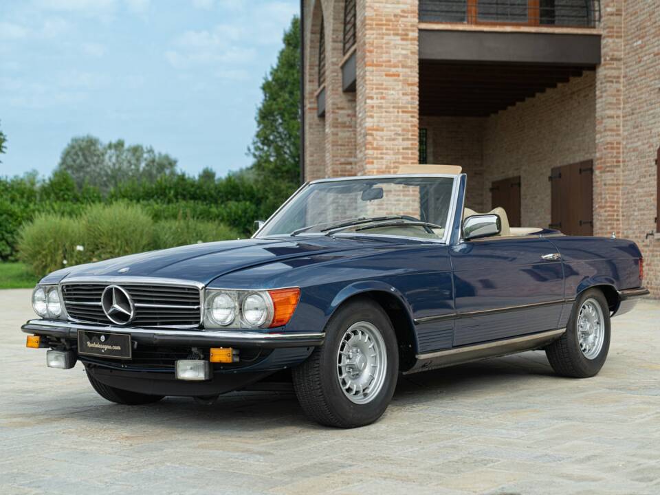Imagen 2/50 de Mercedes-Benz 450 SL (1977)