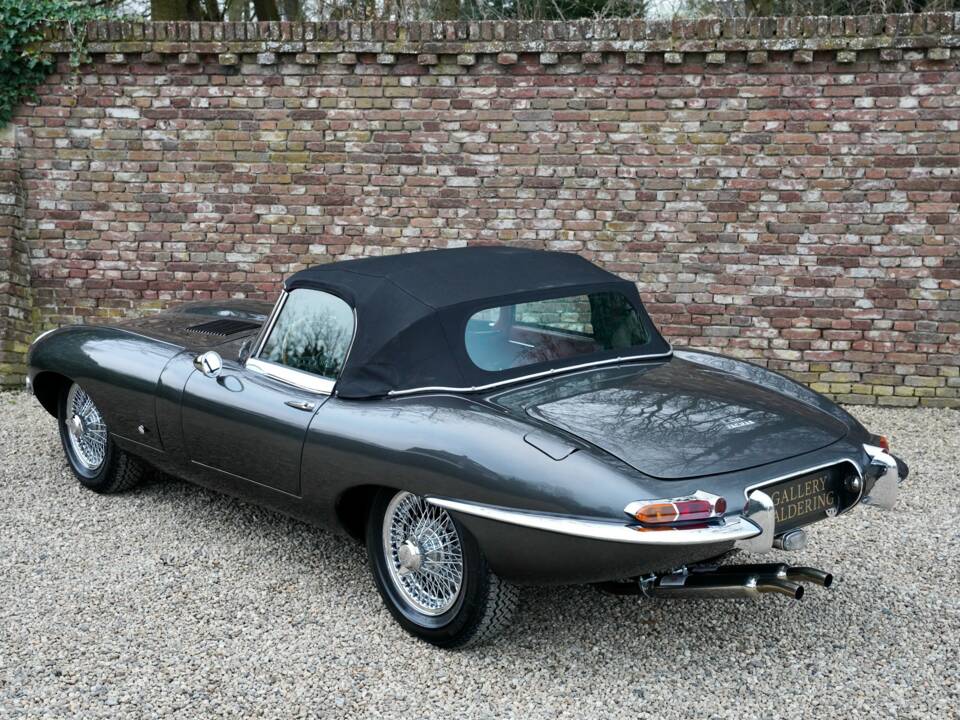 Immagine 45/50 di Jaguar E-Type 3.8 (1961)