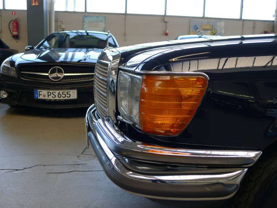 Image 37/42 of Mercedes-Benz 450 SEL 6,9 (1976)