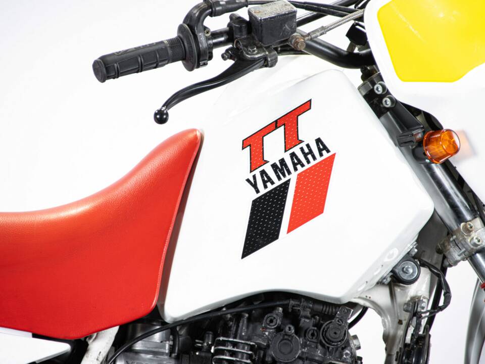 Bild 32/50 von Yamaha TT 600 (1985)