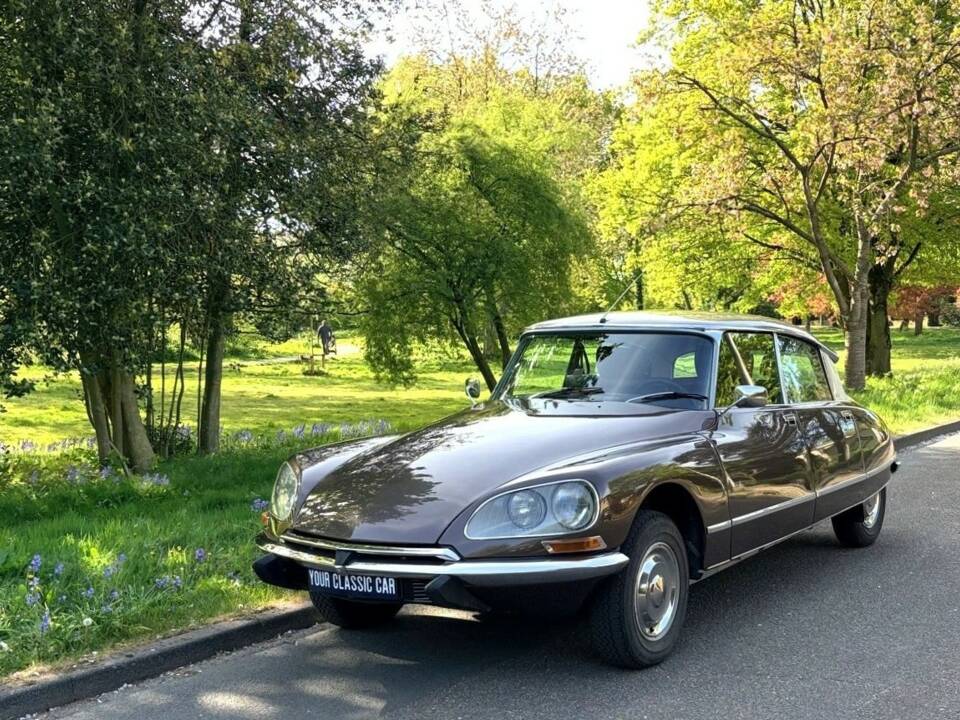 Imagen 1/12 de Citroën DS 23 Pallas (1975)