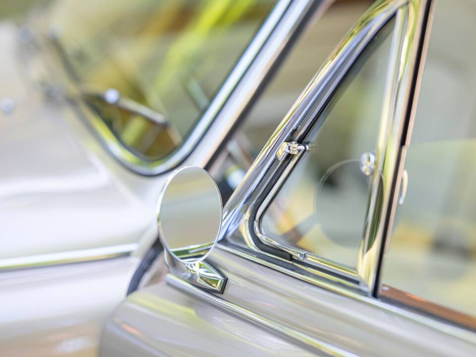 Immagine 43/64 di Jaguar Mk II 3.8 (1961)