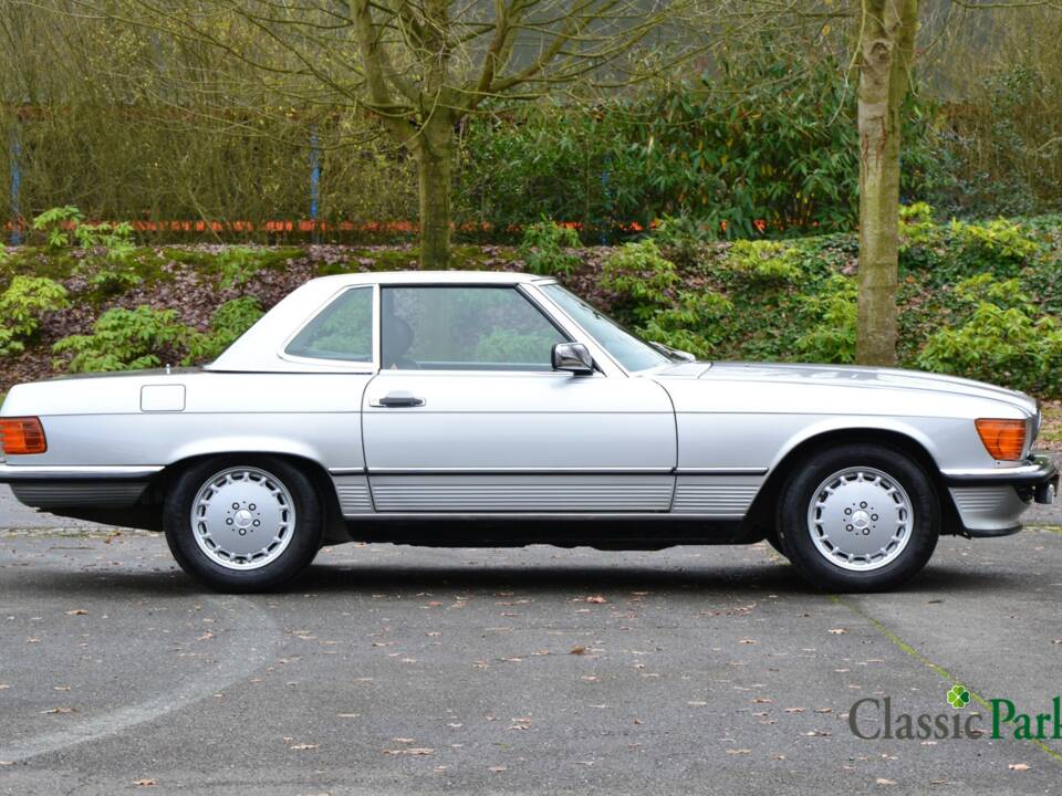 Image 30/50 of Mercedes-Benz 300 SL (1986)