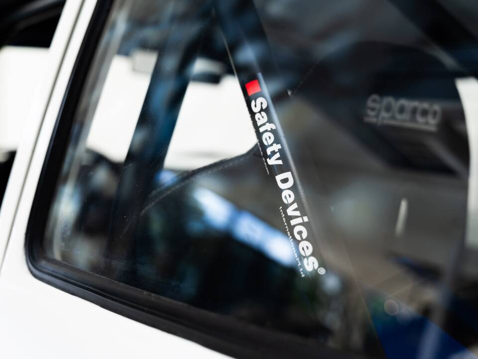 Image 37/47 de Ford Escort RS 2000 (1975)