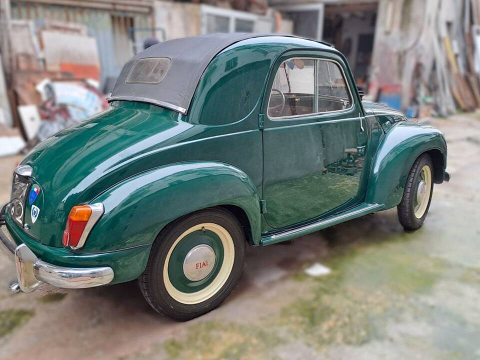 Image 19/37 of FIAT 500 C Topolino (1949)