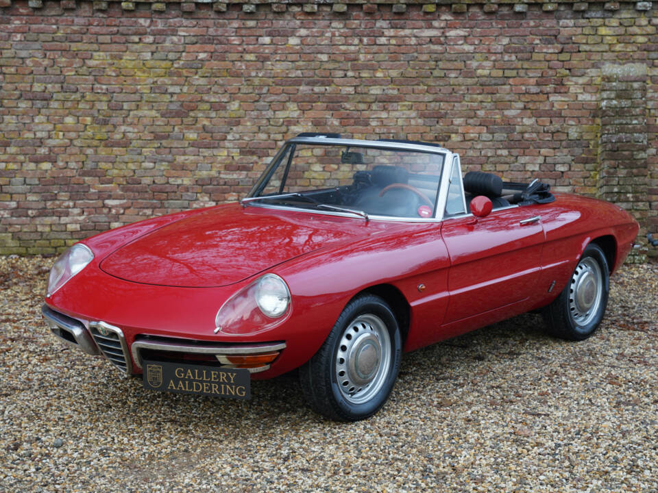 Afbeelding 13/50 van Alfa Romeo 1600 Spider Duetto (1967)