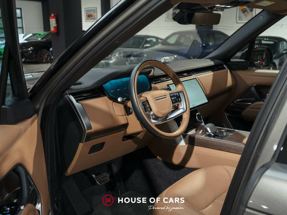 Image 14/25 of Land Rover Range Rover D350 (2022)