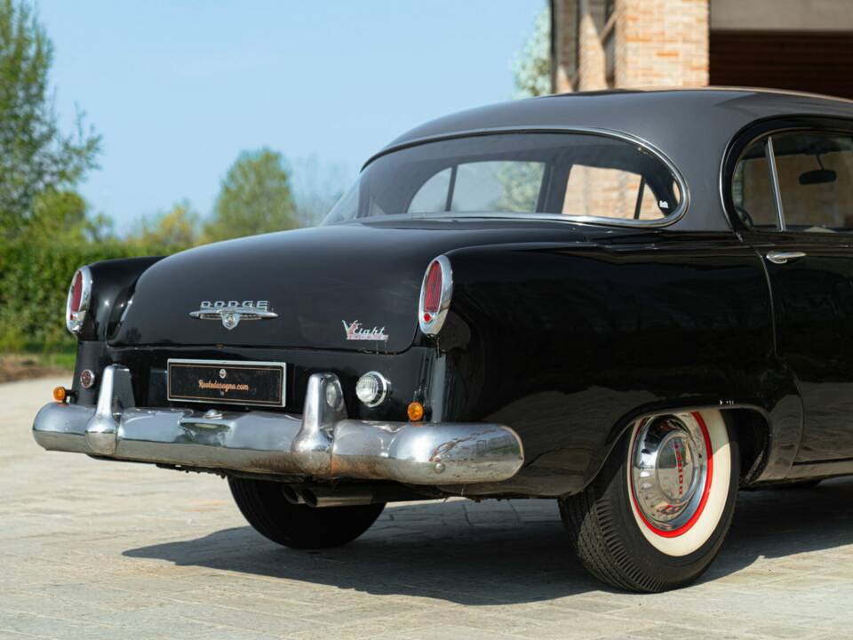 Image 18/50 of Dodge Coronet "Red Ram" (1953)