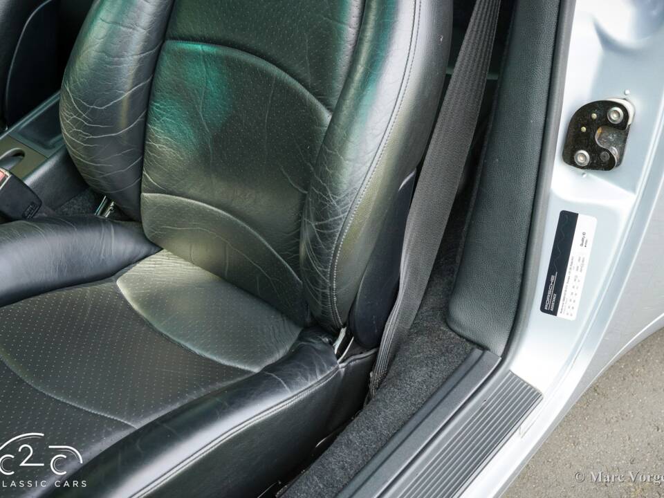 Image 15/63 of Porsche 911 Carrera (1996)