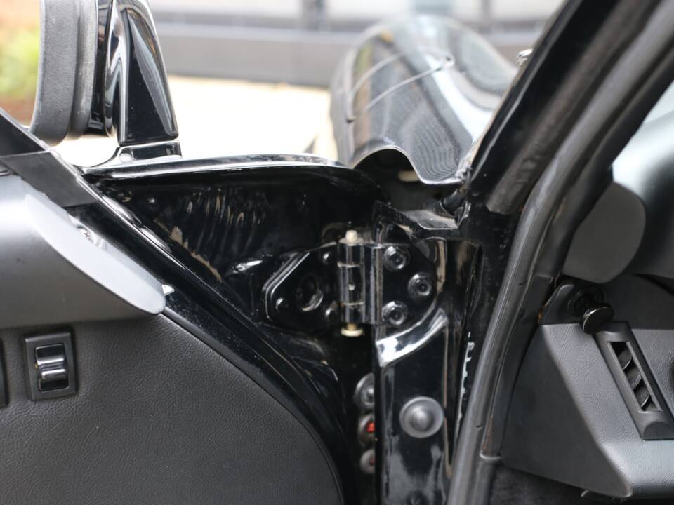 Image 34/43 of Porsche 911 Carrera 3.2 (1985)