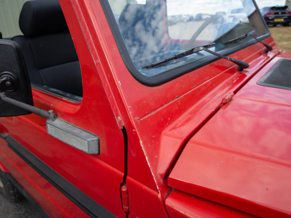 Immagine 28/42 di Mercedes-Benz 240 GD (SWB) (1979)