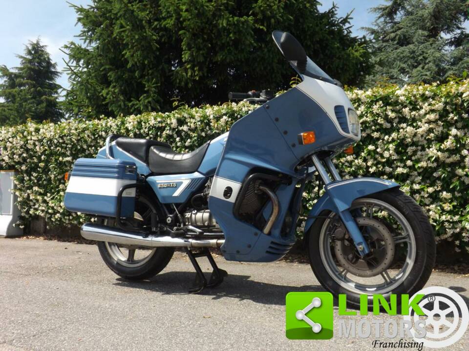 Image 5/10 de Moto Guzzi DUMMY (1994)