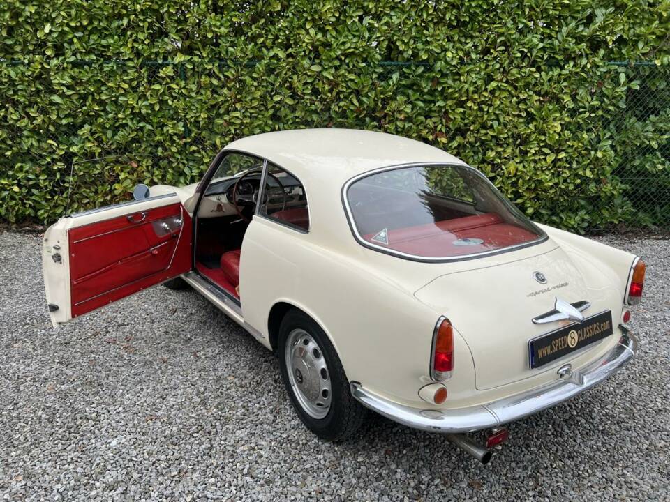 Image 8/18 of Alfa Romeo Giulietta Sprint Veloce (1959)