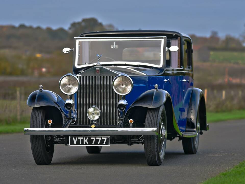 Image 4/50 of Rolls-Royce 20&#x2F;25 Sedanca de Ville (1933)