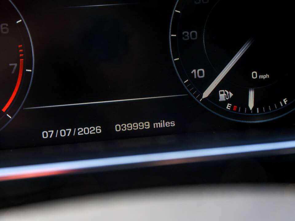 Immagine 21/30 di Land Rover Range Rover Autobiography SDV8 (2016)