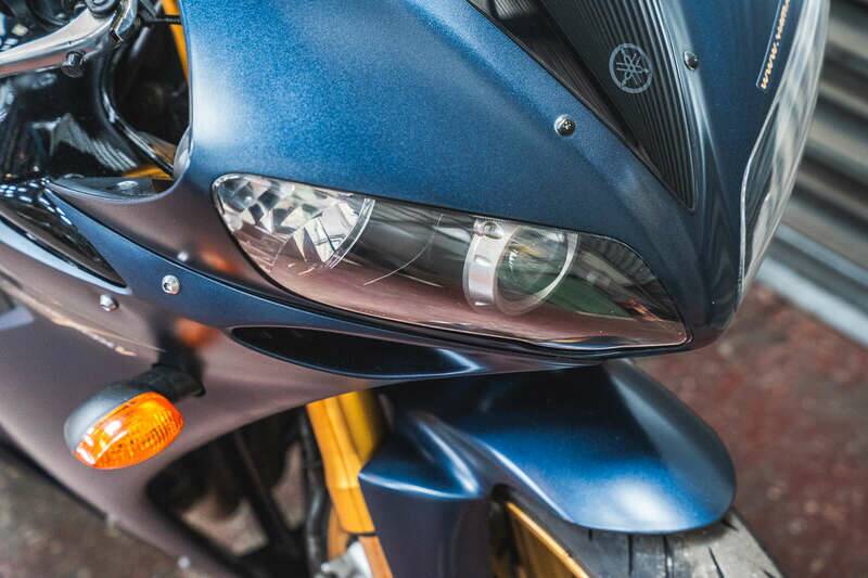 Image 26/46 de Yamaha YZF-R1 (2006)