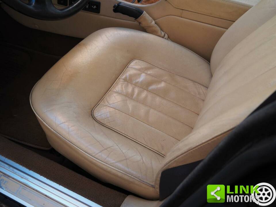 Bild 39/50 von Jaguar Sovereign 3.6 (1988)