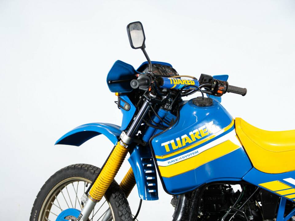 Image 25/50 of Aprilia DUMMY (1987)