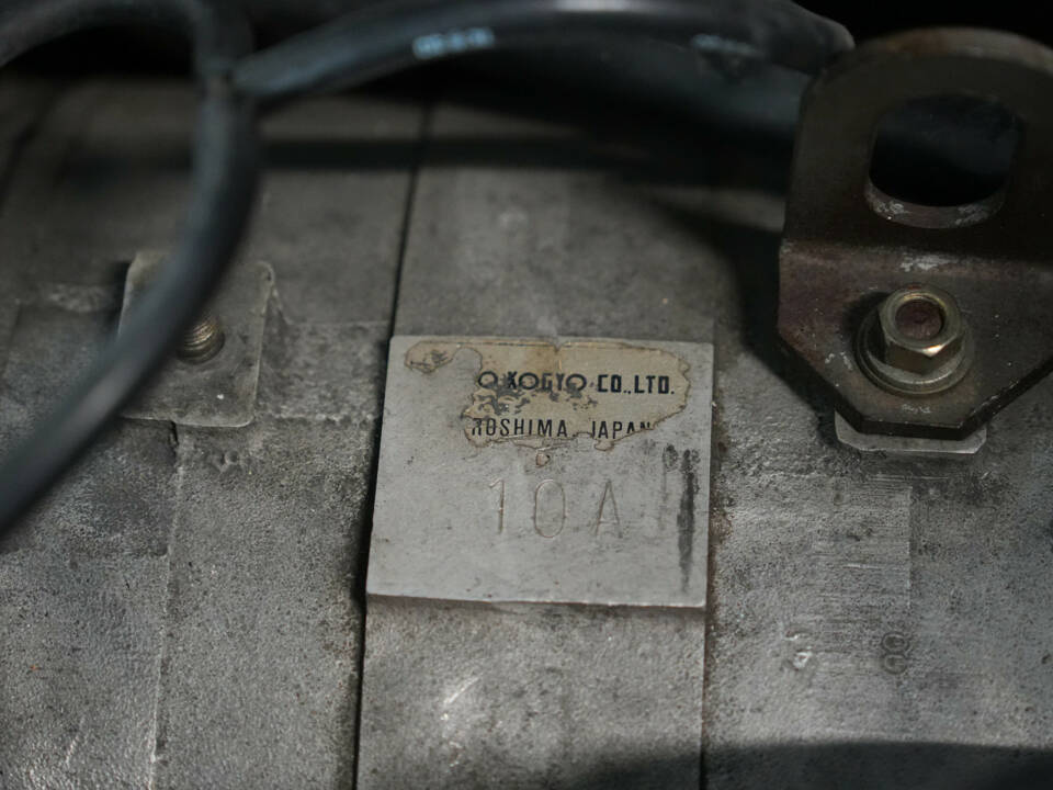 Image 12/32 of Mazda 110 S Cosmo Sport (1968)
