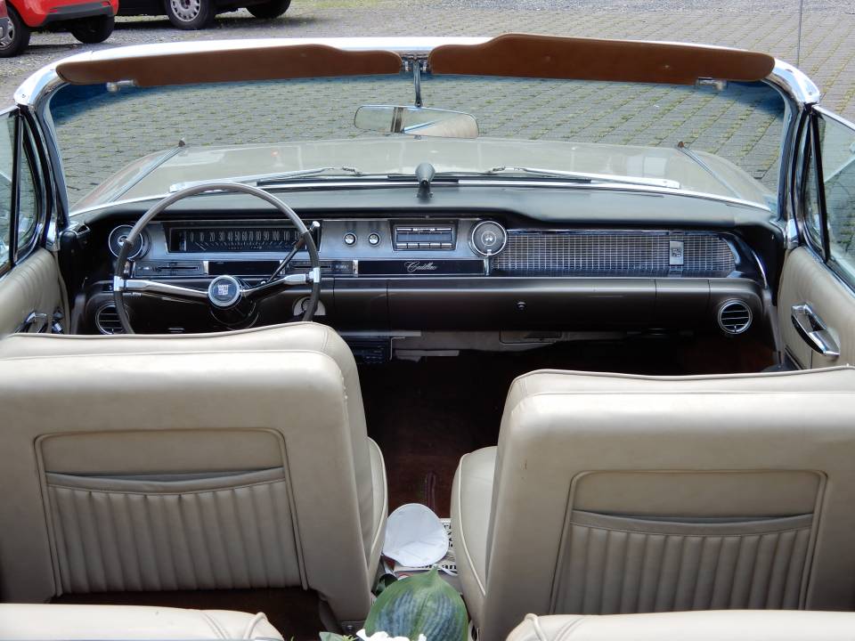 Image 16/16 de Cadillac Eldorado Biarritz Convertible (1962)