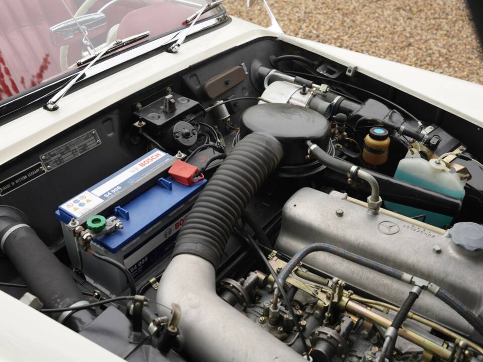 Bild 49/50 von Mercedes-Benz 190 SL (1960)