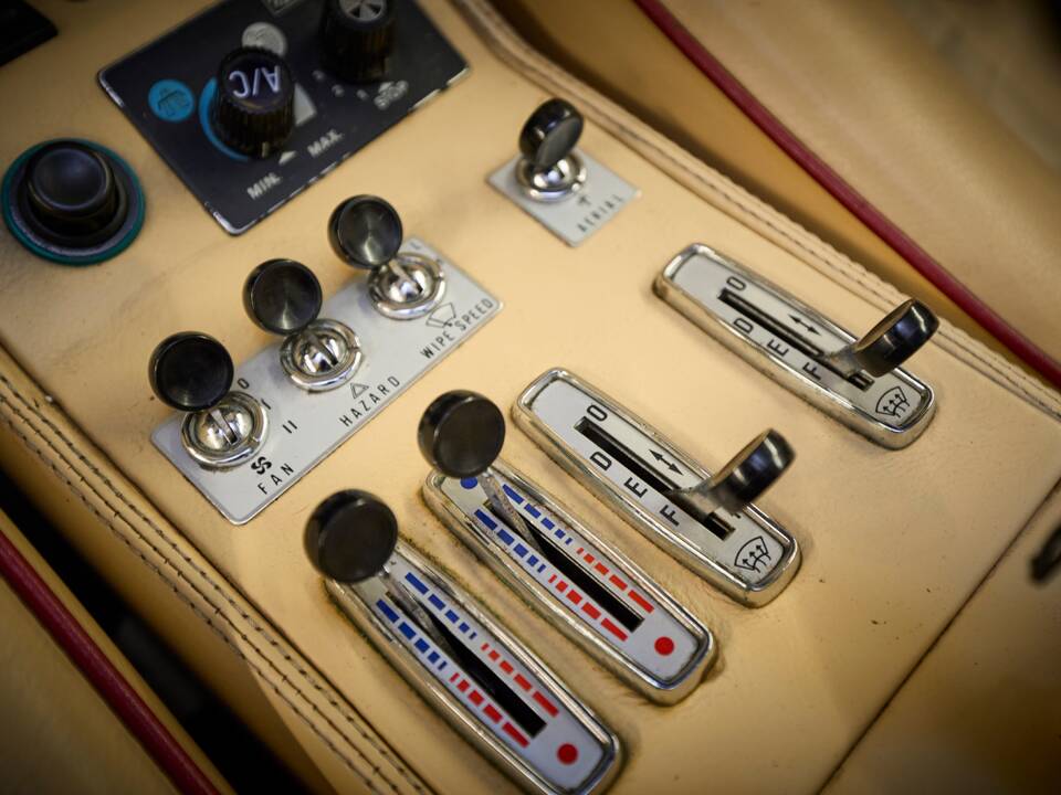 Afbeelding 84/100 van Ferrari 208 GTB Turbo (1982)