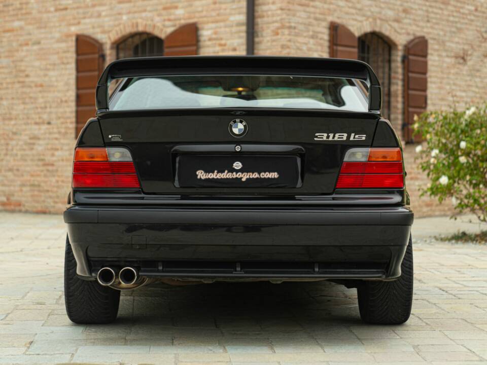Image 8/50 of BMW 318 (1994)