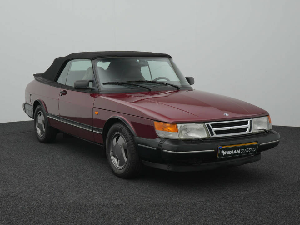 Image 2/29 of Saab 900 2.0i 16V (1993)