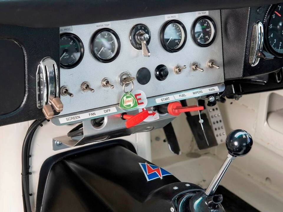 Bild 12/13 von Jaguar E-Type 3.8 (1962)
