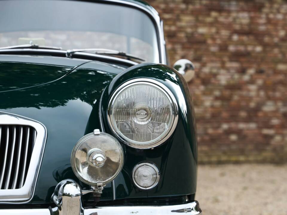 Image 20/50 de MG MGA 1500 (1958)