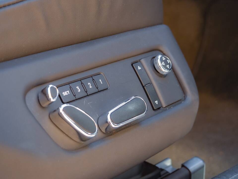 Imagen 50/68 de Bentley Flying Spur V8 S (2017)