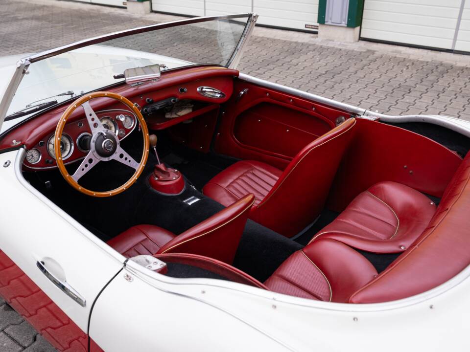 Image 1/72 de Austin-Healey 3000 Mk II (BJ7) (1962)