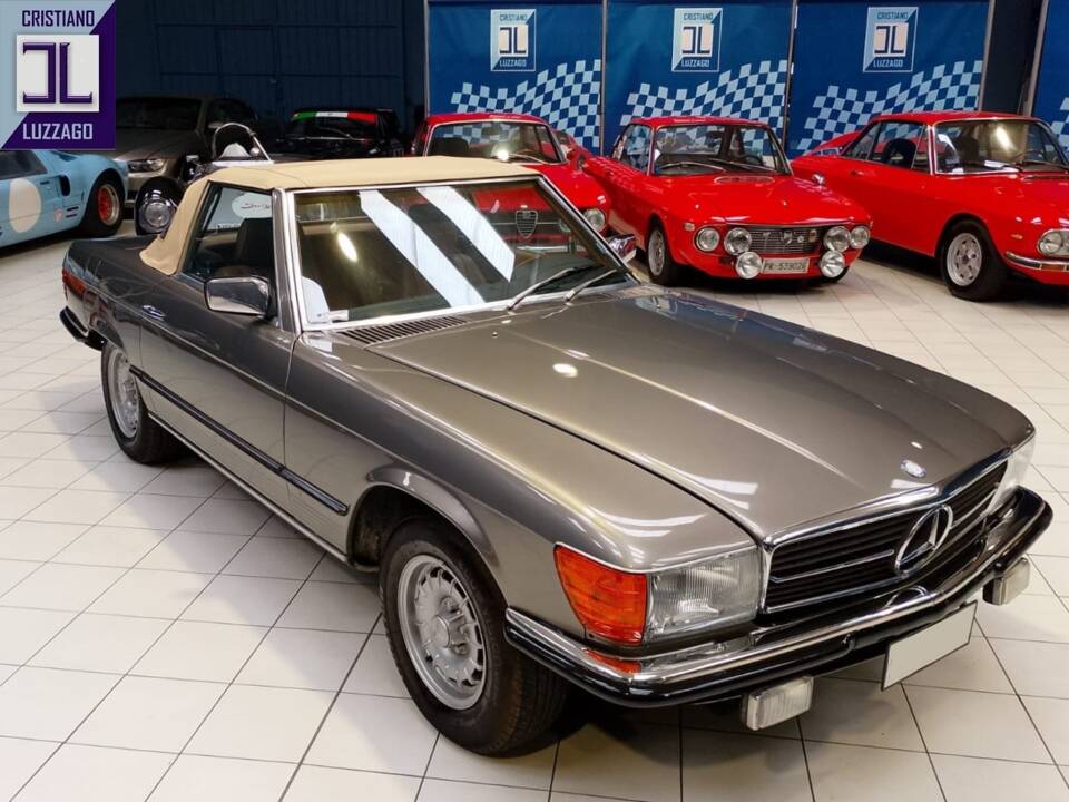 Image 14/60 of Mercedes-Benz 380 SL (1982)