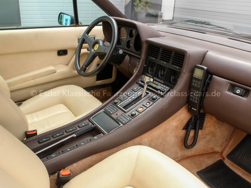 Image 5/42 de Ferrari 412 (1986)